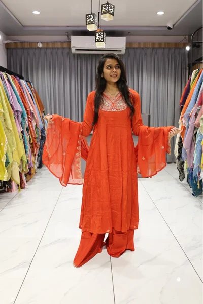 Chinon Coding Work Round Pair (Orenge)