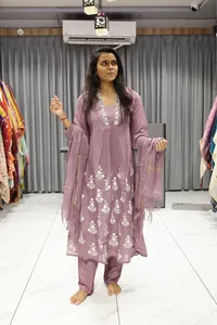 V Neck Daman Work Heavy Pair ( Onion pink )