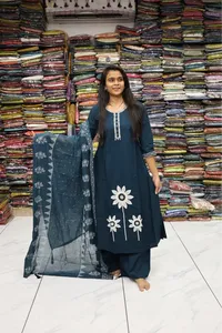 Flower Work Aline Pair (Rama)