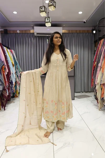 Kodi Daman Work Pair (Skin)