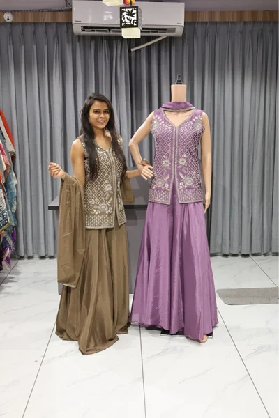 Pure Chinon short Plazo Pair