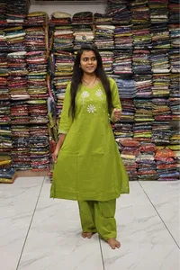 Bead Work Plazza Pair (Parrot)