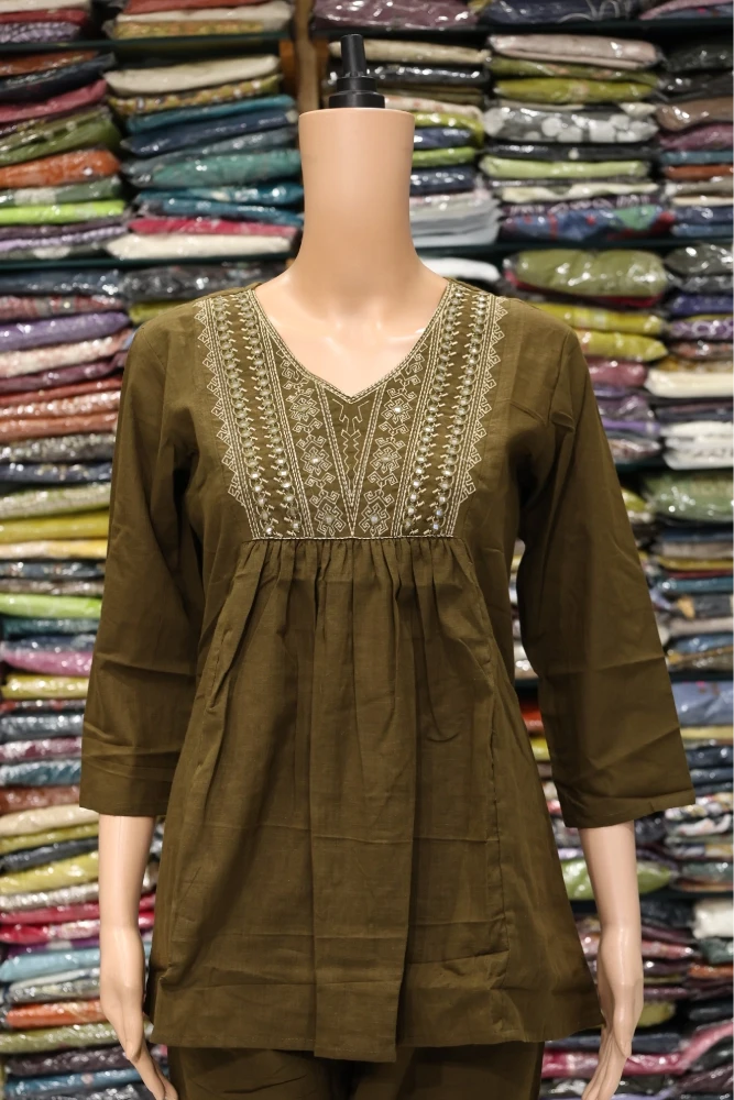 Neck Work Chipati Cord-Set (Coffee)