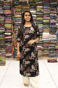 Mor Print Kurti