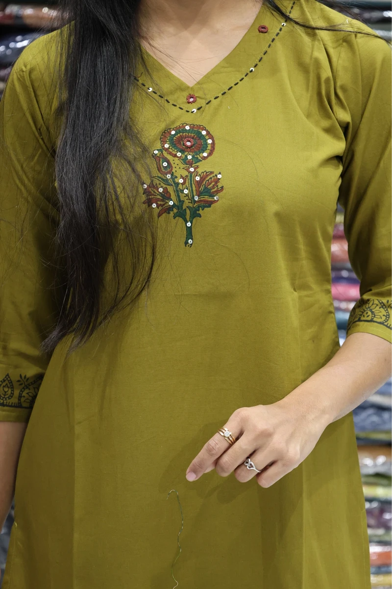 Flower With Mirror Block Print Kurti
