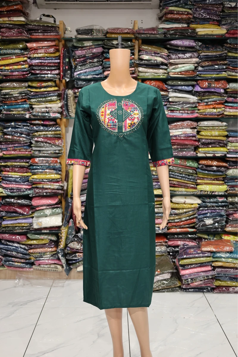 Aplic With Mirror Work kurti (Green)