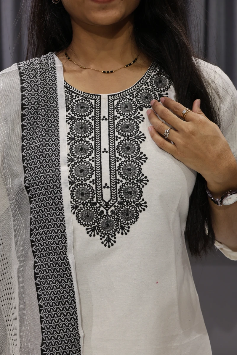 Circle Work White Dupatta Pair