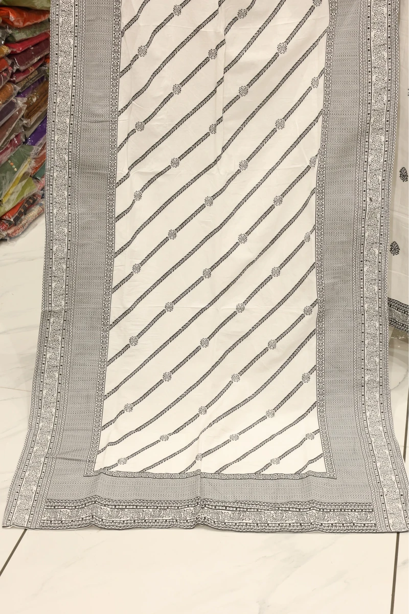 Small Buti neck White Duptta Pair