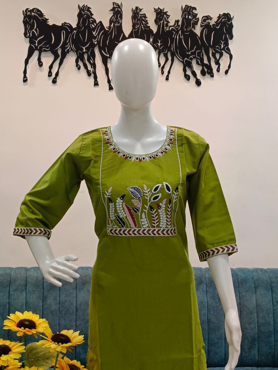 leaf Neck Work Kurti