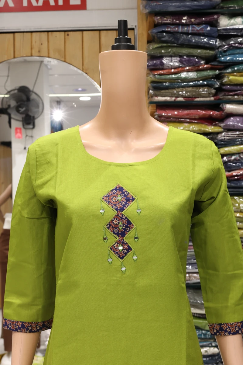 Applique Kite Work Kurti