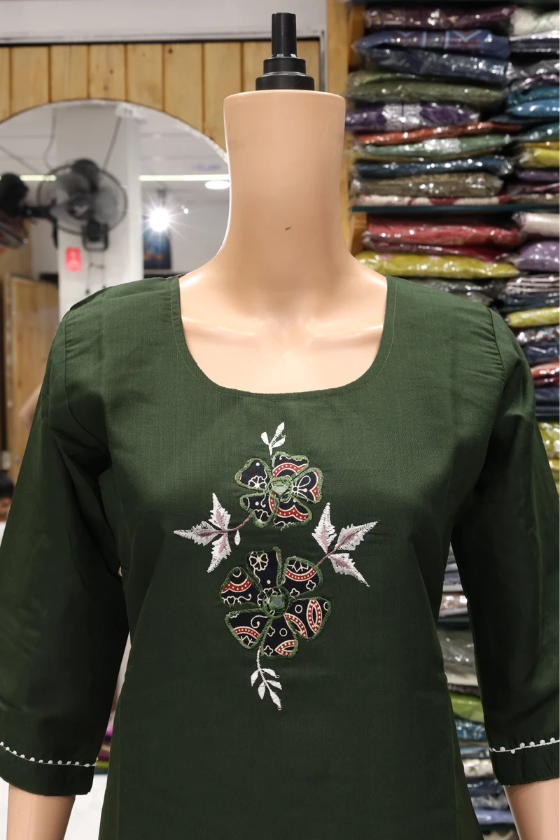Applique Flower Work Kurti