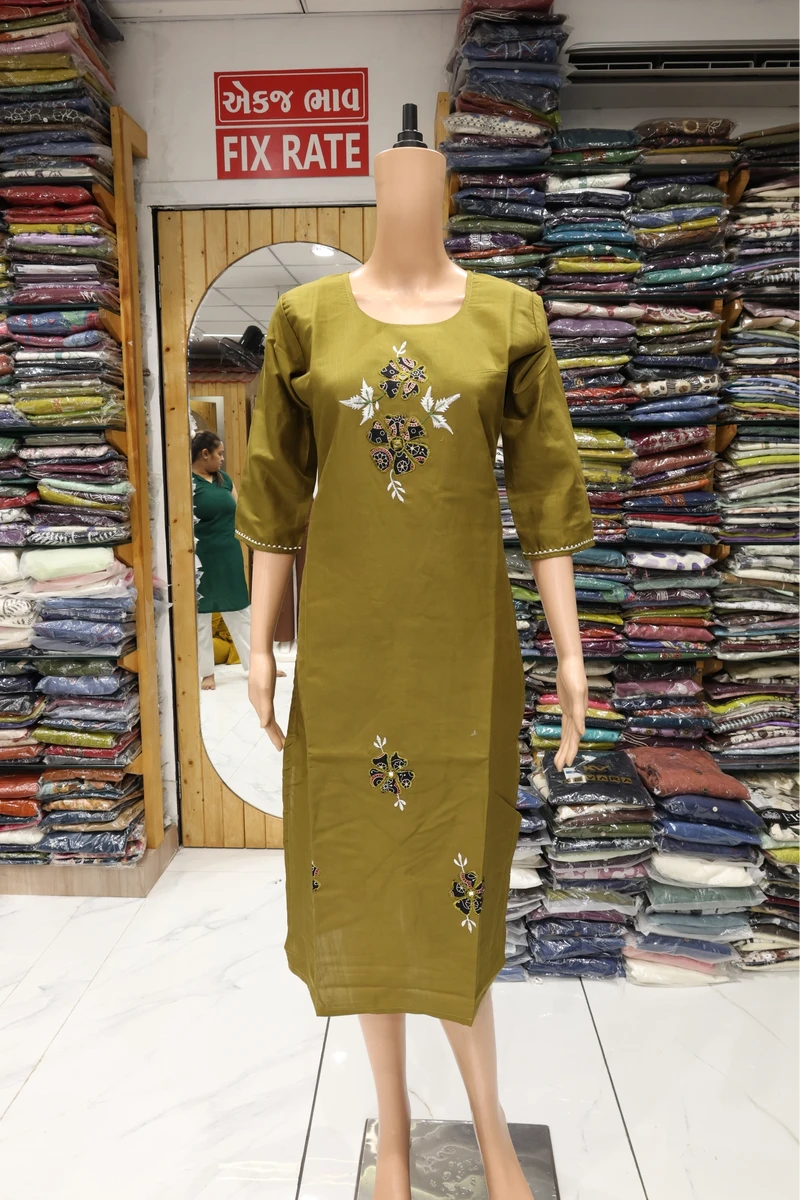 Applique Flower Work Kurti