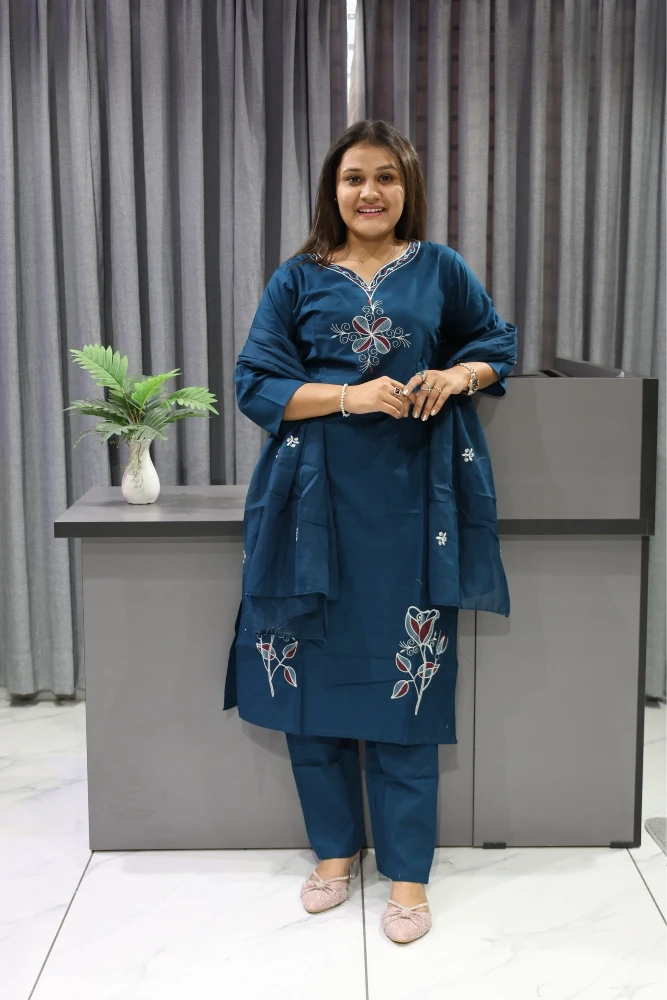 Daman Rose Work Duptta Pair