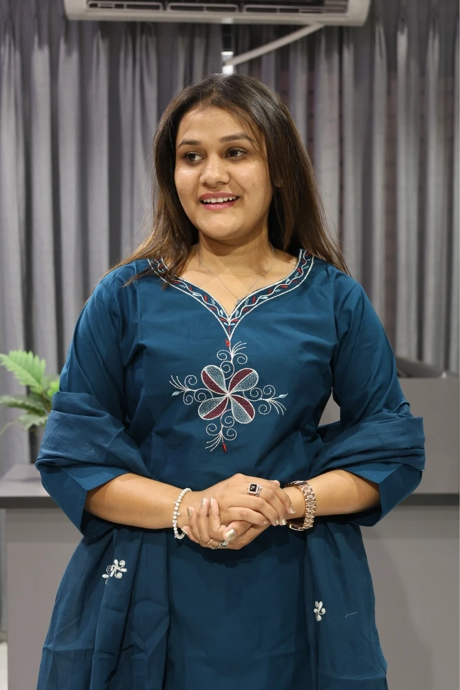 Daman Rose Work Duptta Pair