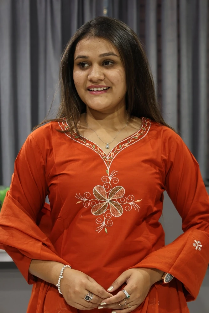 Daman Rose Work Duptta Pair