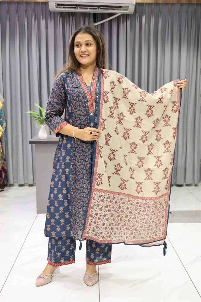 V Neck Cotton Round Pair