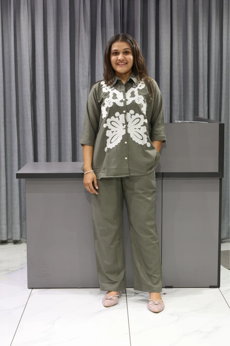 Butterfly Work Corian Cord Set