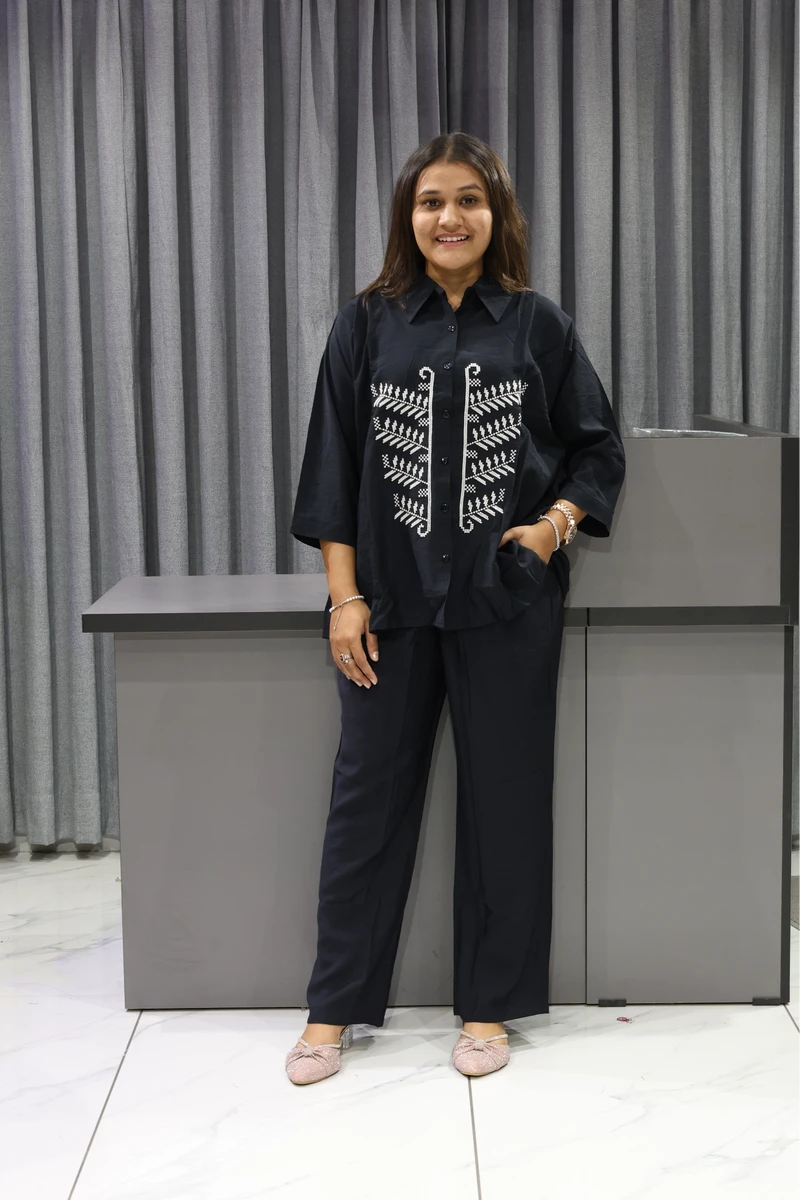 leaf work Corian Cord Set