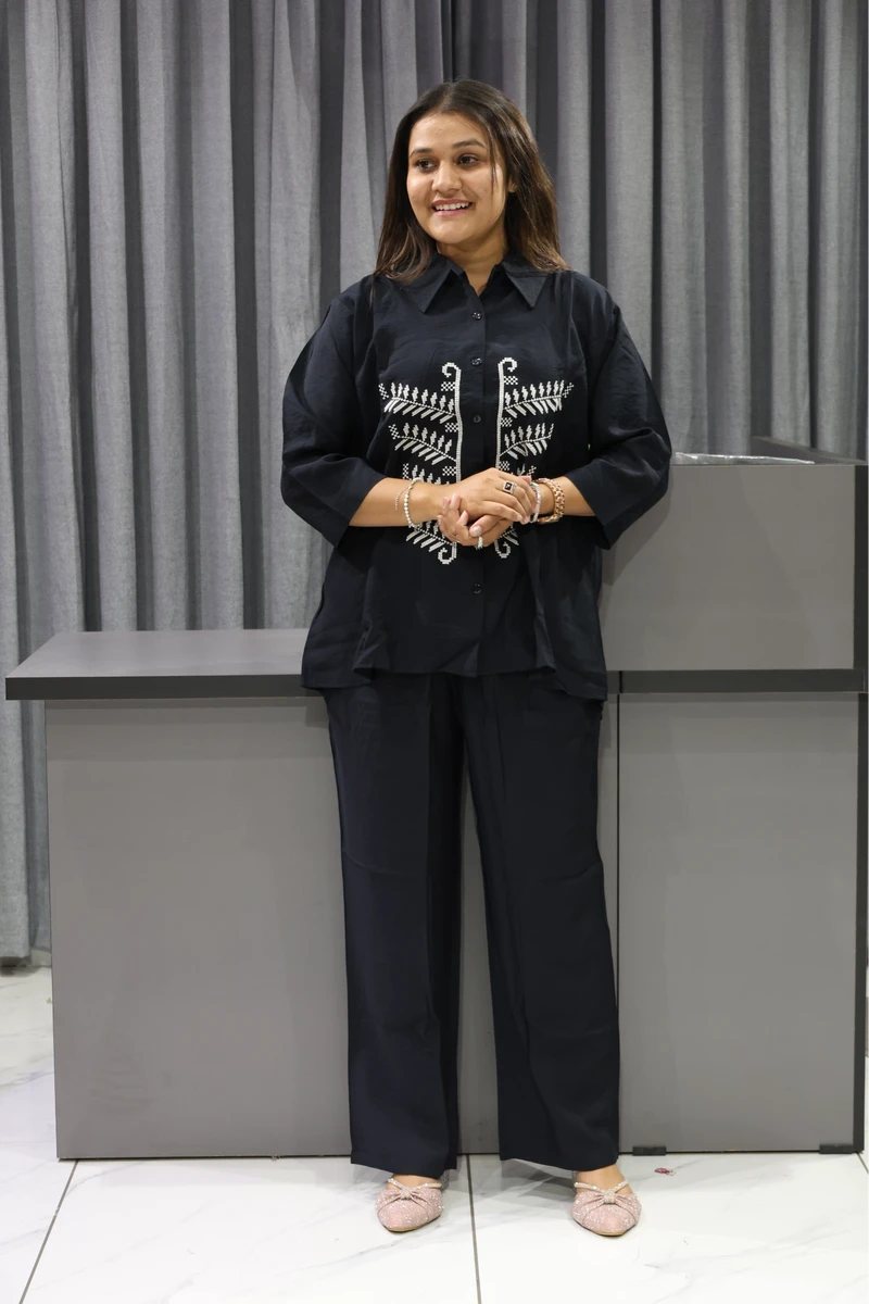 leaf work Corian Cord Set