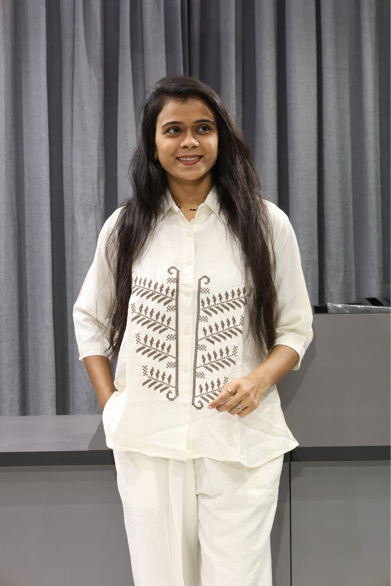 leaf work Corian Cord Set