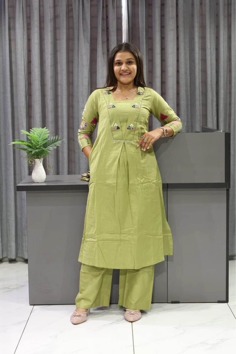 Mirror With Sleeve Work Plaza Pair