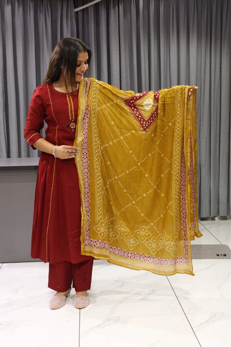 Bawariya Work With Bandhani Duptta pair