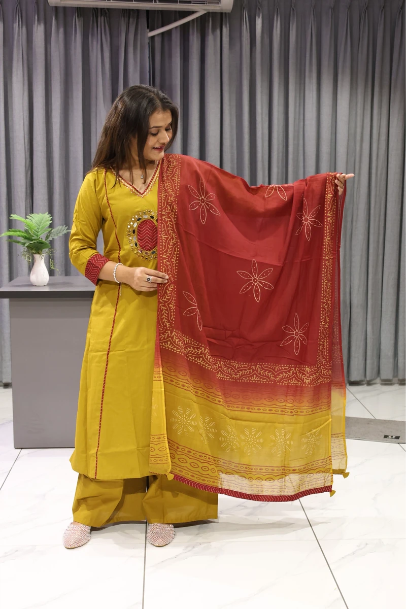 Applique With Mirror Duptta Pair