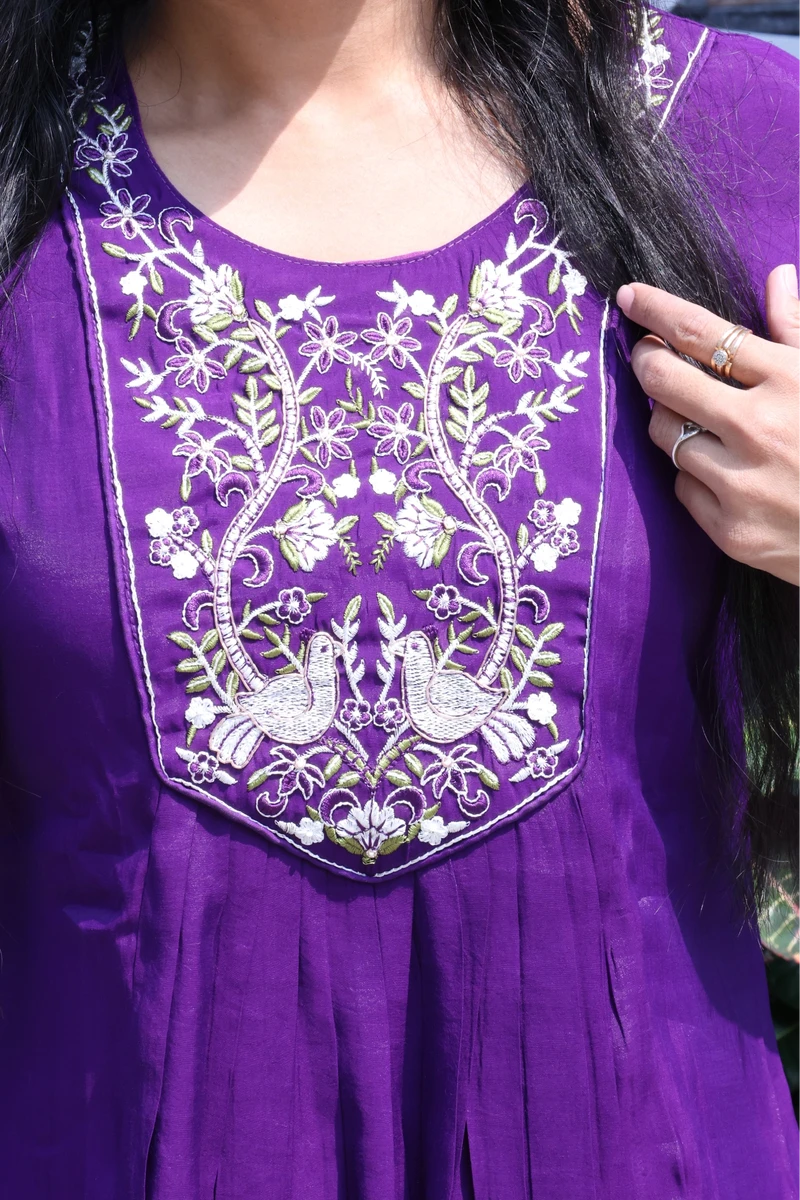 Chakli Embroidery Work Round Pair