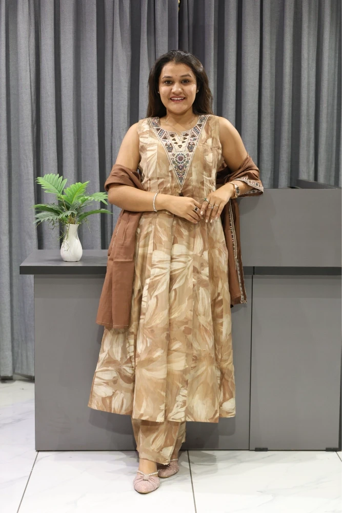 V Neck Mirror Work Round Duptta Pair