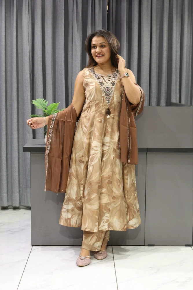 V Neck Mirror Work Round Duptta Pair