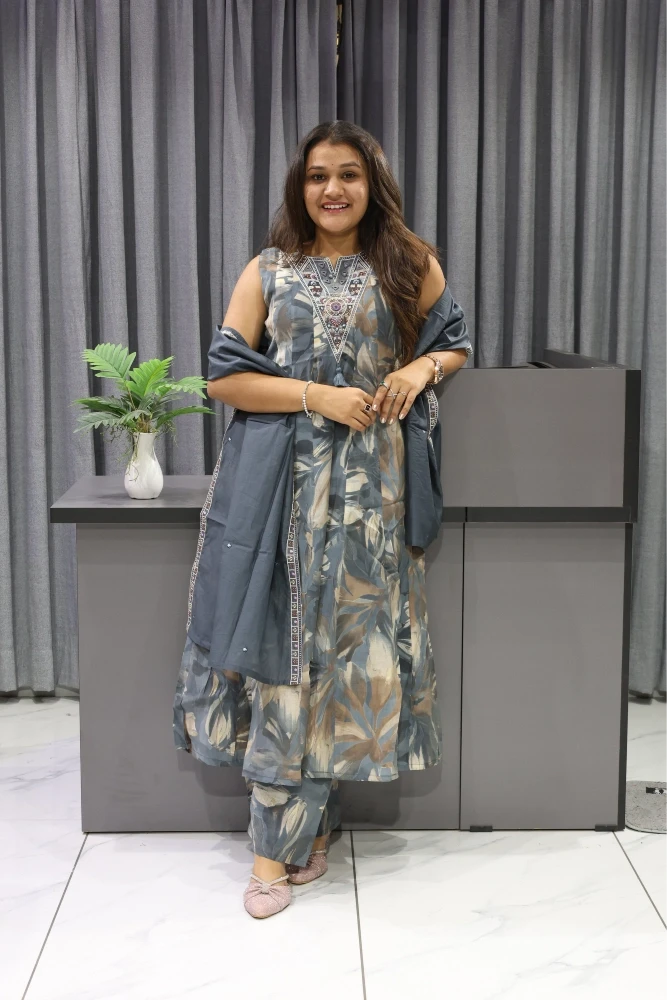 V Neck Mirror Work Round Duptta Pair