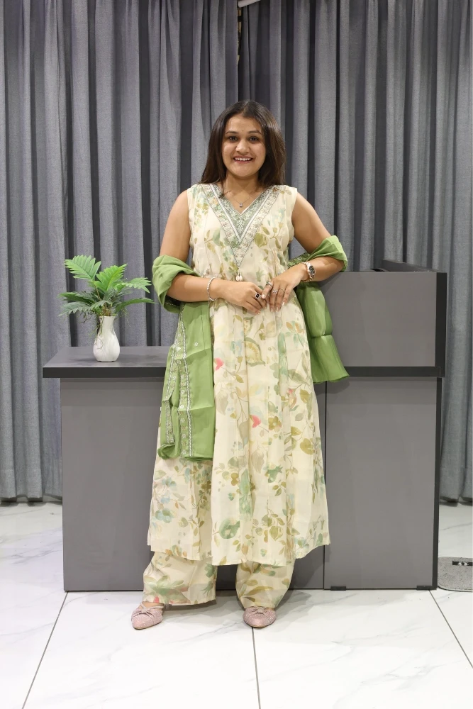 V Neck Digital Round Duptta Pair