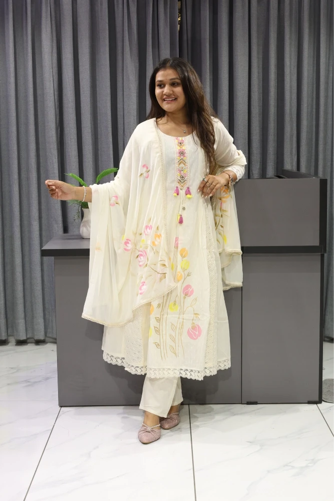 Chikan Work Round Pair