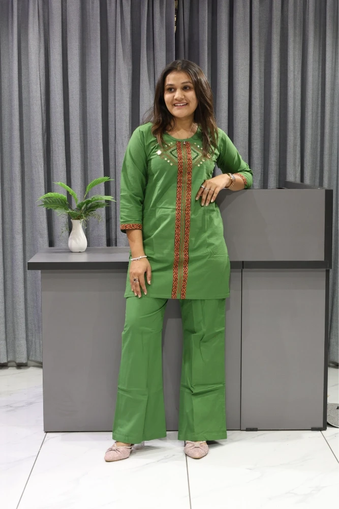 Kutchi Work Cord Set