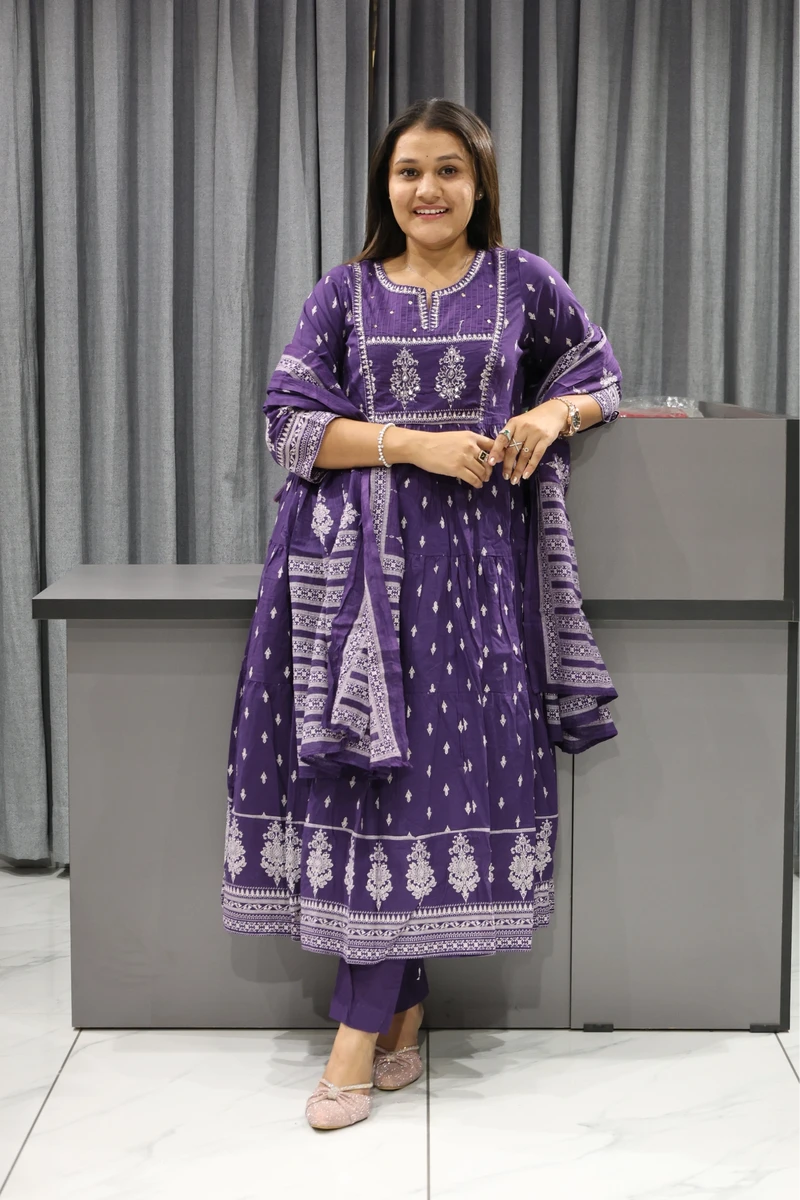 Neck Work Mall Cottan Ghera Pair