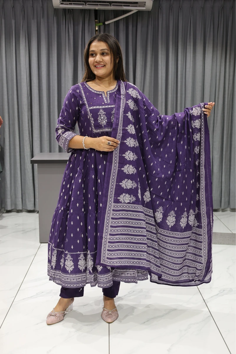 Neck Work Mall Cottan Ghera Pair