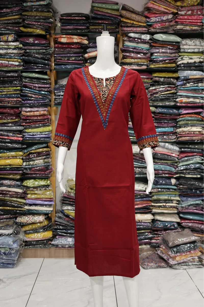 Ajarkh Print With Mirror Work Kurti