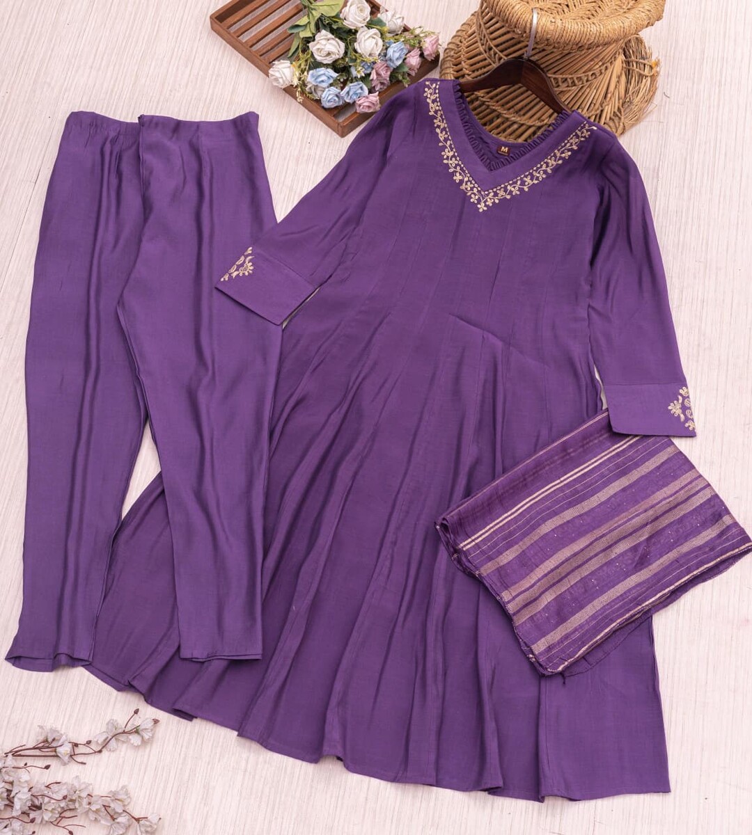 Neck Work Kali Round Pair