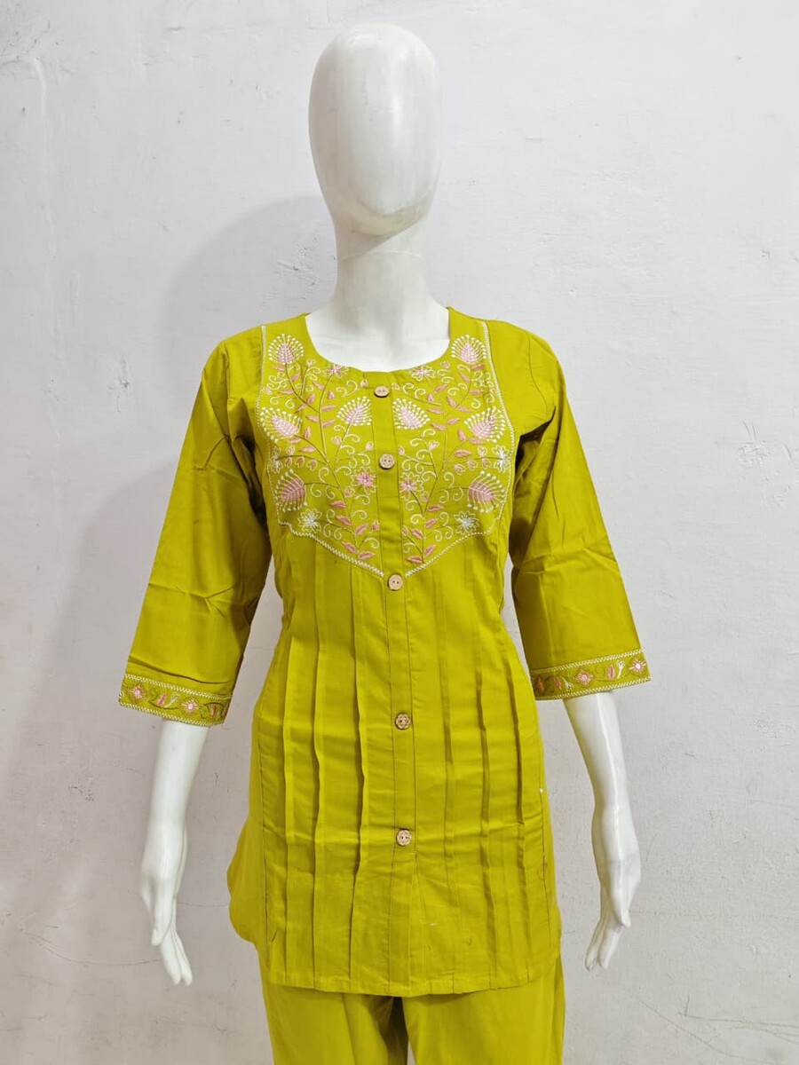 Embroidery Leaf cord set