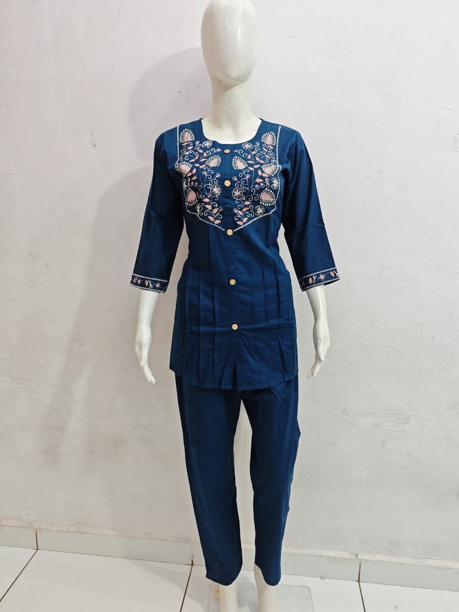 Embroidery Leaf cord set