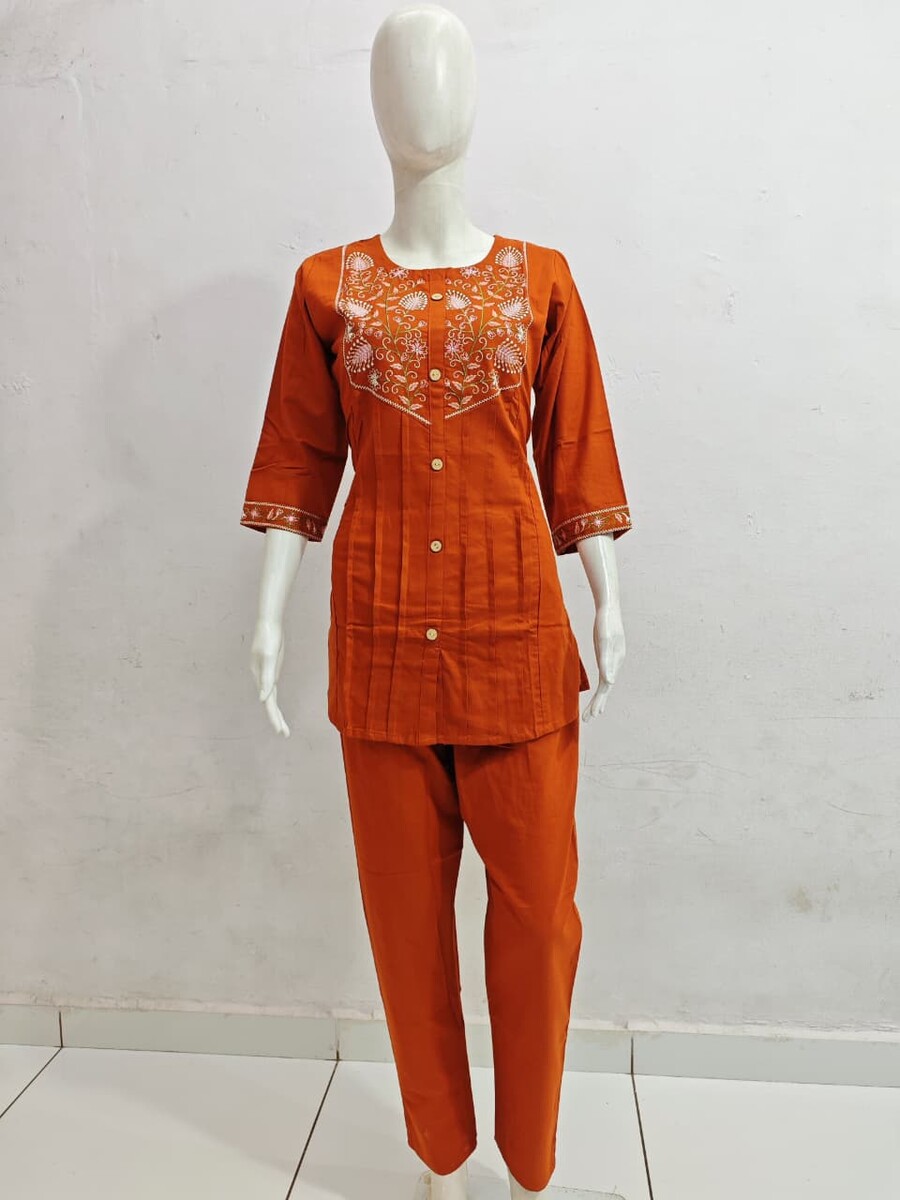 Embroidery Leaf cord set