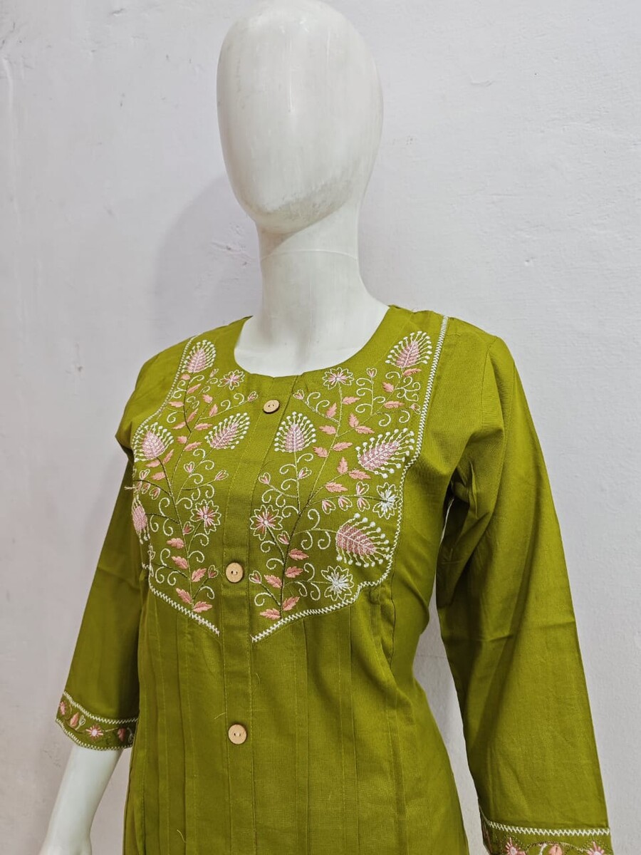 Embroidery Leaf cord set