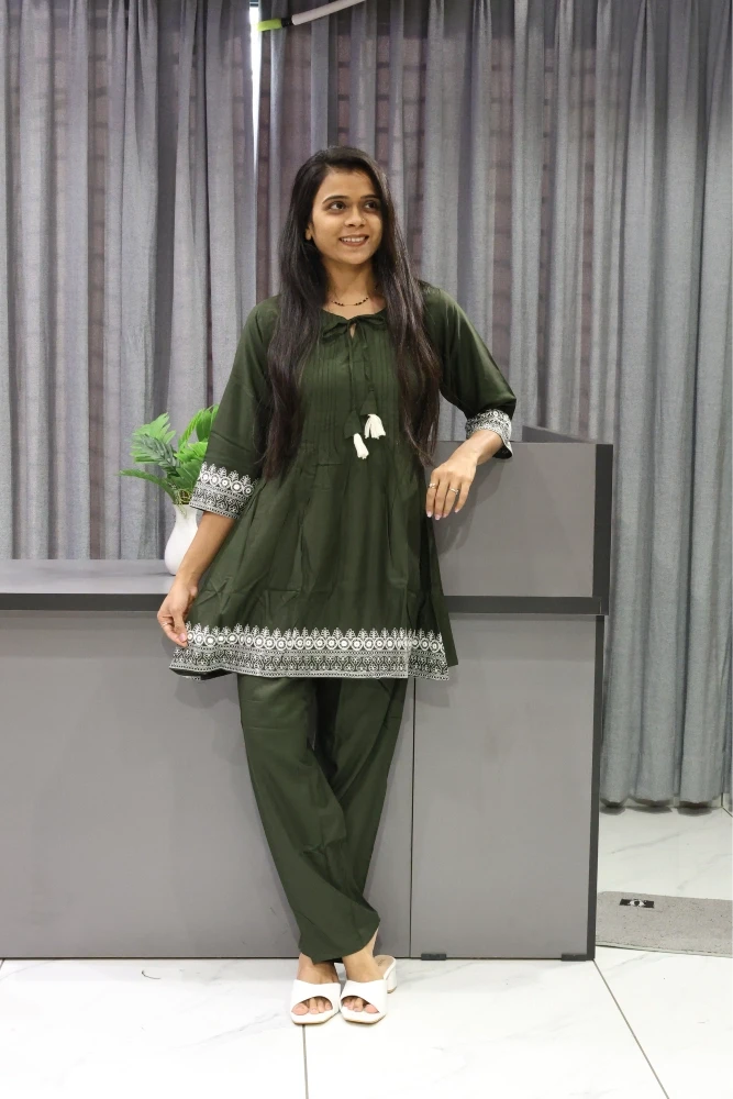 Sleeve And Daman Work Cord Set