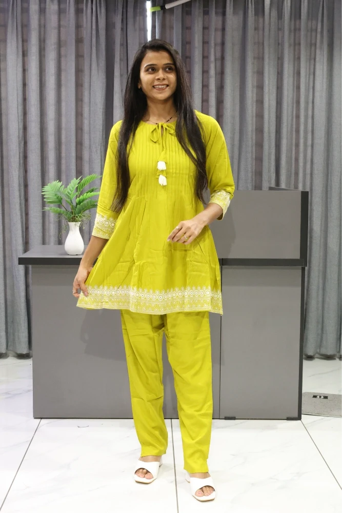 Sleeve And Daman Work Cord Set