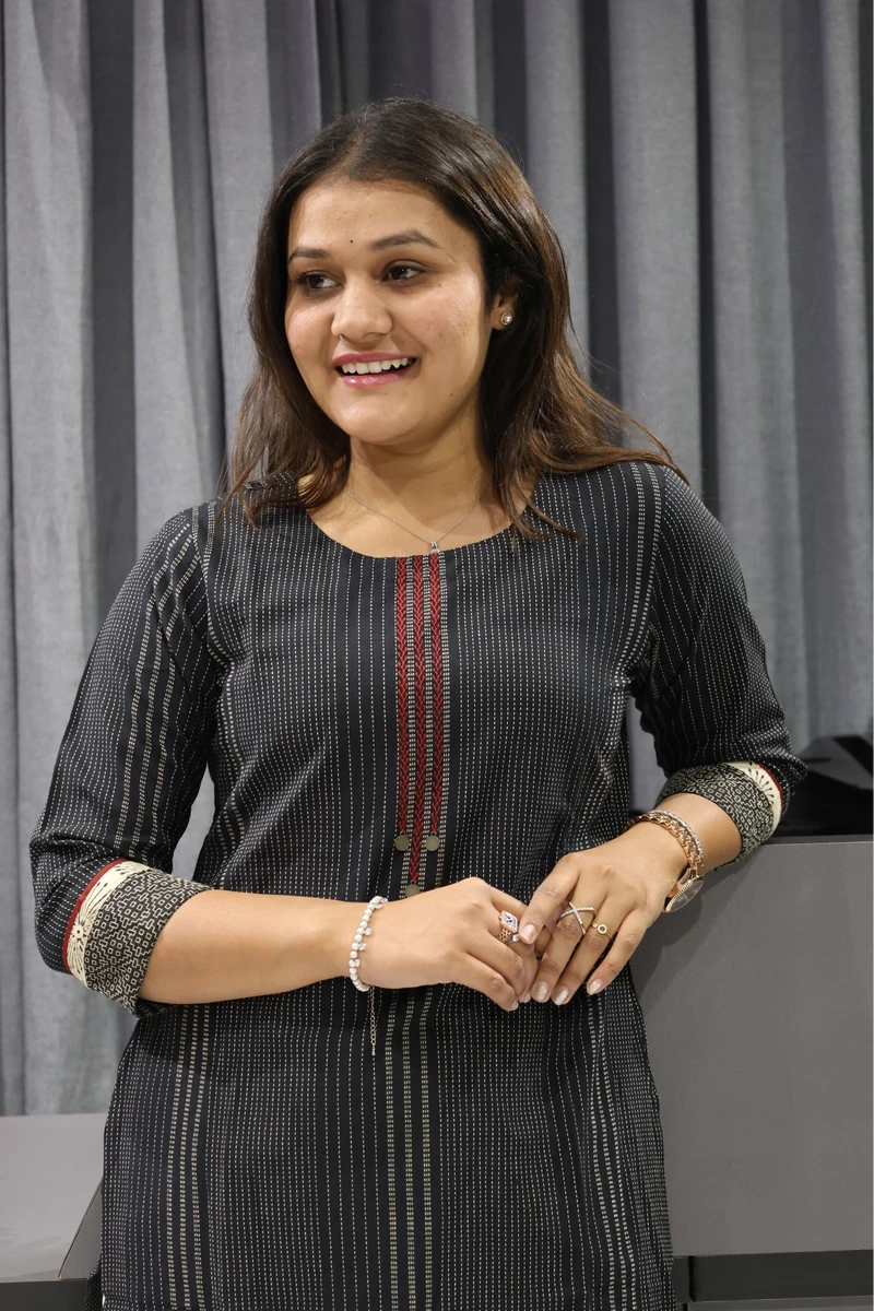 Dori Work Black Stright Kurti