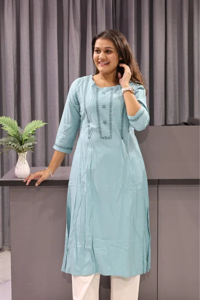 Vela Embroidery Work Aline Kurti