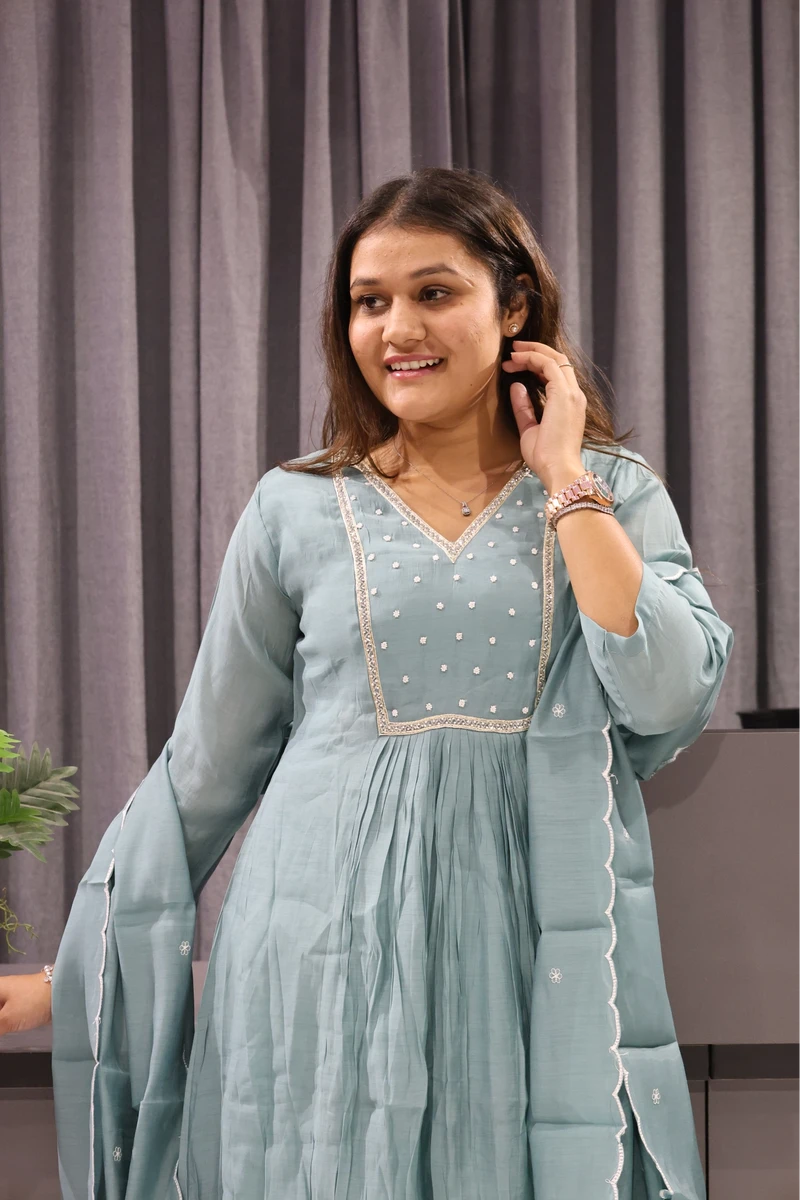 Moti Work Round Pair