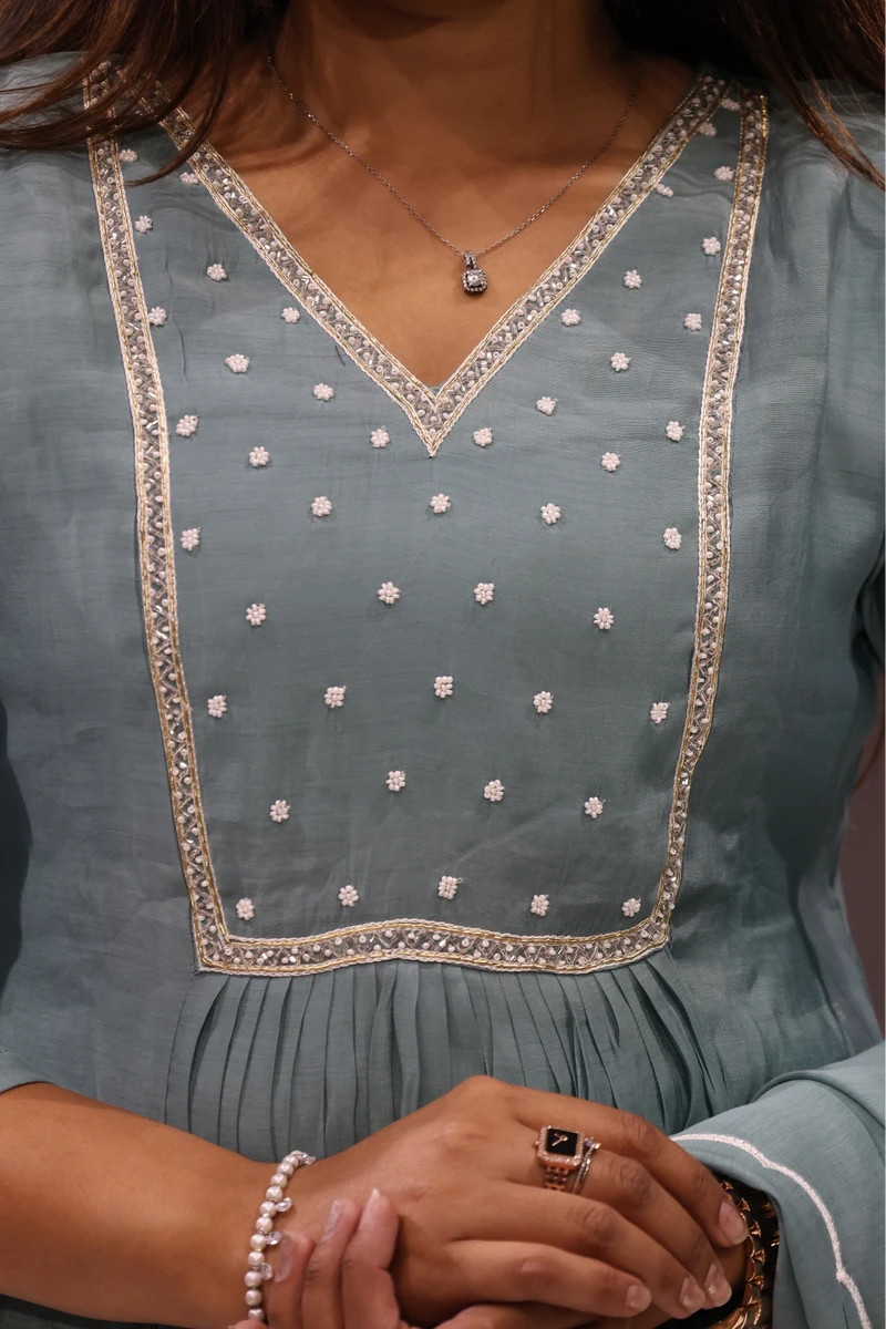 Moti Work Round Pair