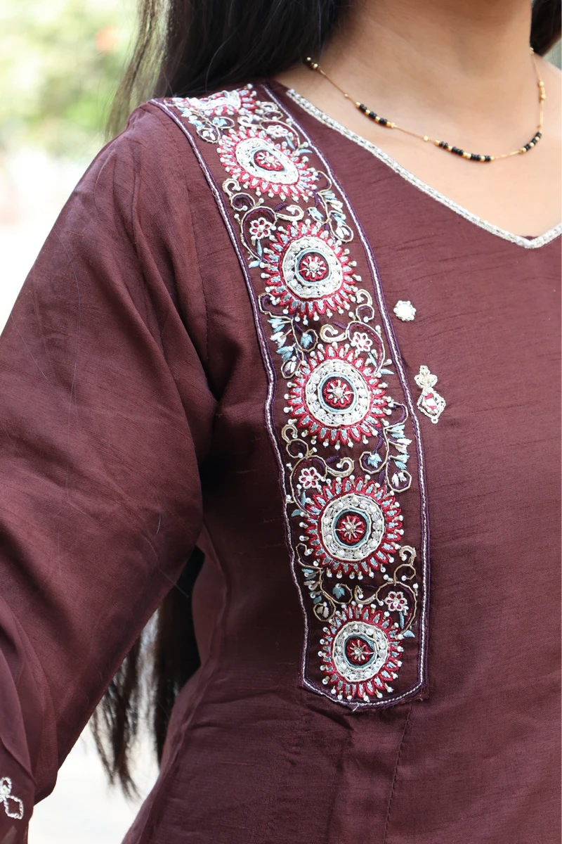 Aline Kalkatti Work Heavy Pair