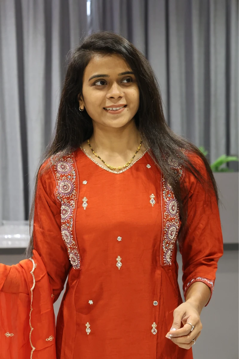 Aline Kalkatti Work Heavy Pair